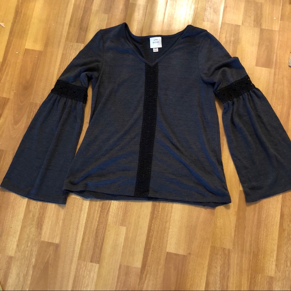 Comfortable grey Knox Rose bell sleeve shirt